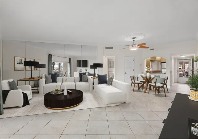 2nd image of 1200 N Shore Dr Ne, St. Petersburg, FL 33701
