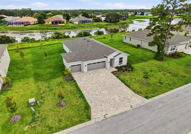 Photo 3 of Single family home for sale at 9210 Players Dr, Brooksville, FL 34613 | MLS# S5127195 | Listing updated on 2026-09-06
