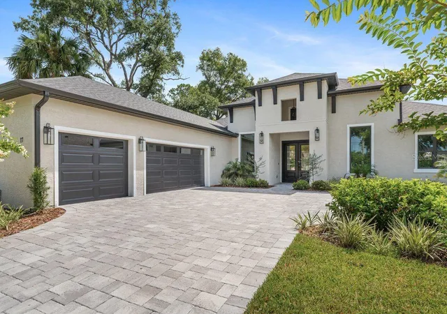 Photo 3 of Single family home for sale at 17 Old Oak Dr N, Palm Coast, FL 32137 | MLS# O6326042 | Listing updated on 2026-10-13
