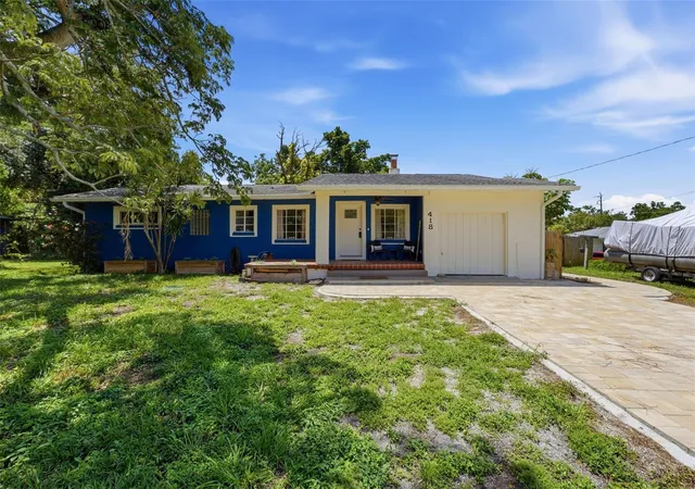 Photo 2 of Single family home for sale at 418 Edwards Dr, Sarasota, FL 34243 | MLS# A4665321 | Listing updated on 2026-09-07