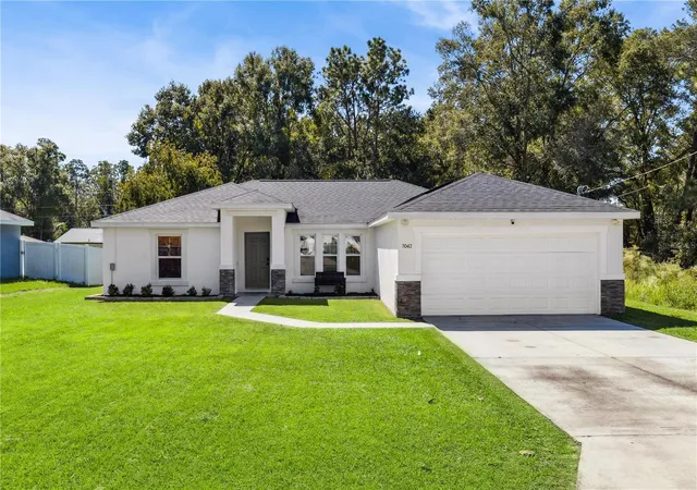 Single family home for sale at 7042 Se 122Nd Ln, BELLEVIEW, FL 34420 | MLS# O6348193
