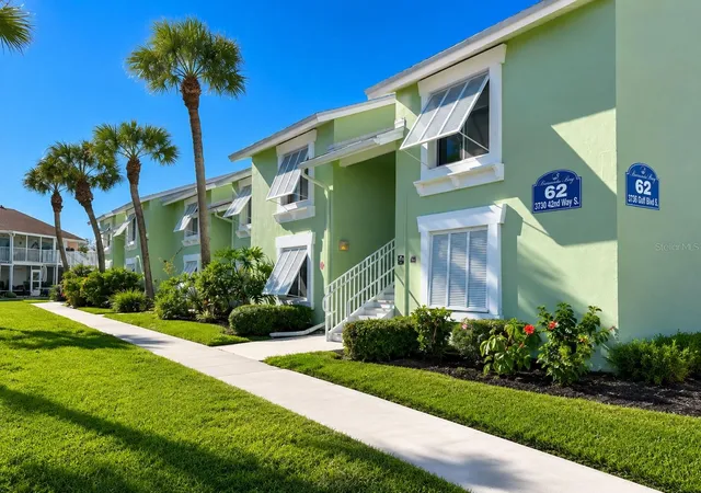 Photo 1 of Condo for sale at 3735 42nd Way S #E, Saint Petersburg, FL 33711 | MLS# TB8436855 | Listing updated on 2026-08-22