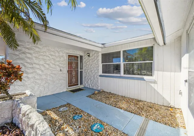 Photo 2 of Single family home for sale at 13711 Allyn Dr, Hudson, FL 34667 | MLS# TB8446389 | Listing updated on 2026-08-26