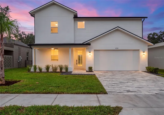 1st image of 423 Skyfield Ct, Lady Lake, FL 32159 | MLS# G5105211