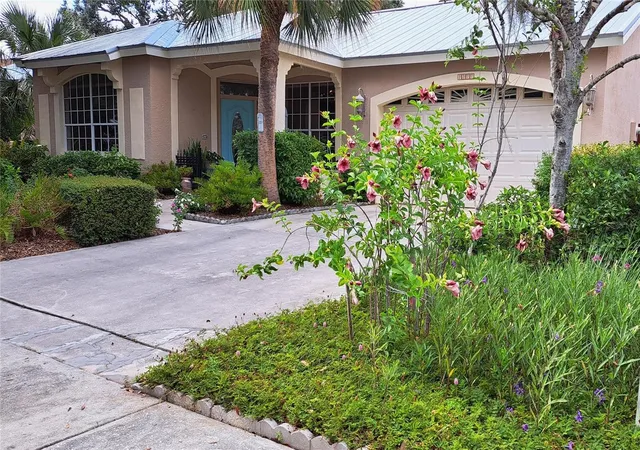 4th image of 2377 Burton Ln, Sarasota, FL 34239 | MLS# O6367915
