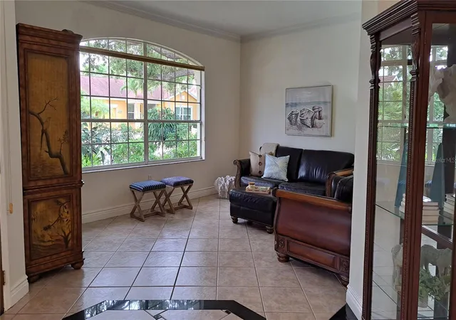 5th image of 2377 Burton Ln, Sarasota, FL 34239 | MLS# O6367915