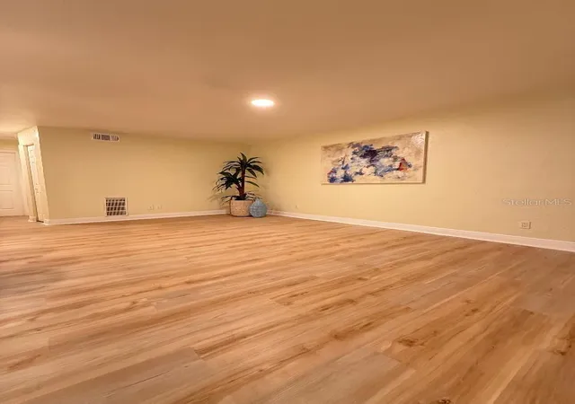 3rd image of 900 S Peninsula Dr #205, Daytona Beach, FL 32118 | MLS# O6369235