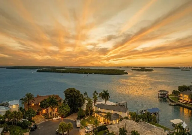 2nd image of 891 Island Wy, Clearwater Beach, FL 33767 | MLS# TB8460677