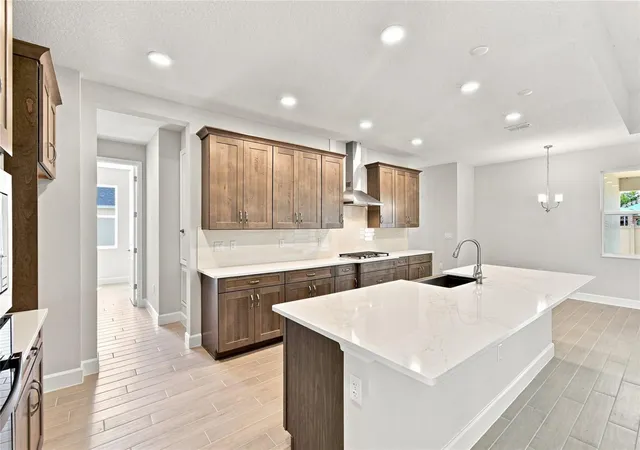 4th image of 3811 Wolves Creek Pl, Apopka, FL 32712 | MLS# O6373106