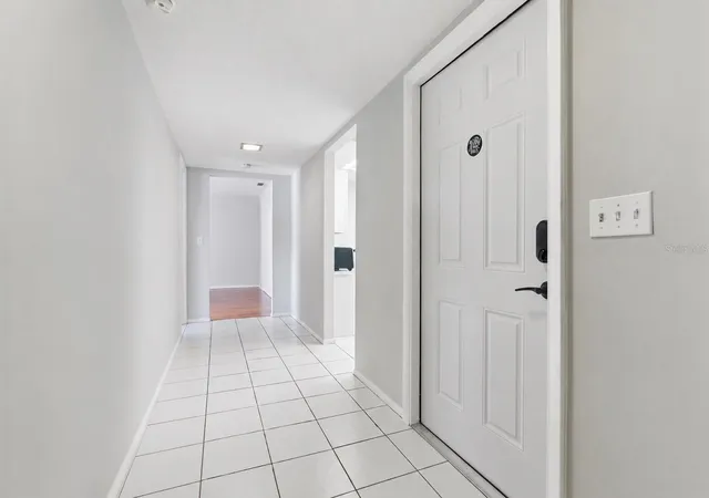 3rd image of 1141 Merle Wy #14, Sarasota, FL 34232 | MLS# TB8470330