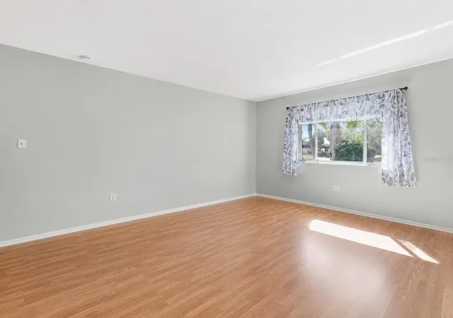 5th image of 1141 Merle Wy #14, Sarasota, FL 34232 | MLS# TB8470330