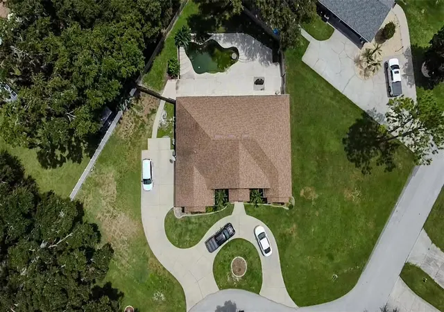 Photo 1 of Single family home for sale at 4 Weston Rd, Leesburg, FL 34748 | MLS# O6378715 | Listing updated on 2026-08-17
