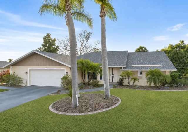 Photo 1 of Single family home for sale at 1627 Del Monte Ct, Venice, FL 34293 | MLS# N6142812 | Listing updated on 2026-10-15