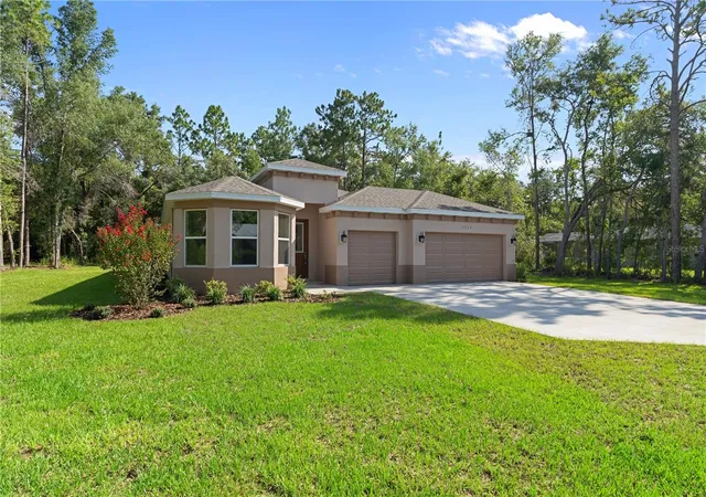 Photo 3 of Single family home for sale at 1565 W Pearson St, Hernando, FL 34442 | MLS# W7882969 | Listing updated on 2026-08-17