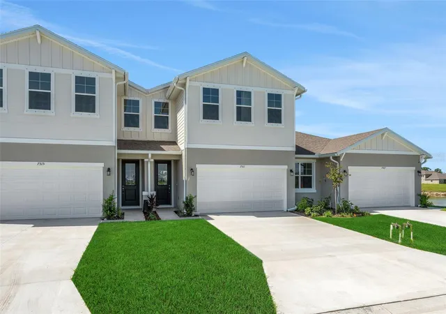 Photo 3 of Townhouse for sale at 7511 Sea Oak Ct, Parrish, FL 34219 | MLS# G5108446 | Listing updated on 2026-09-02