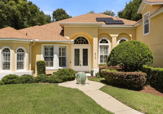 3rd image of 3712 Clydebank Ct, Apopka, FL 32712 | MLS# O6385086