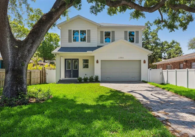 2nd image of 2704 W Tyson Ave, Tampa, FL 33611 | MLS# TB8480861