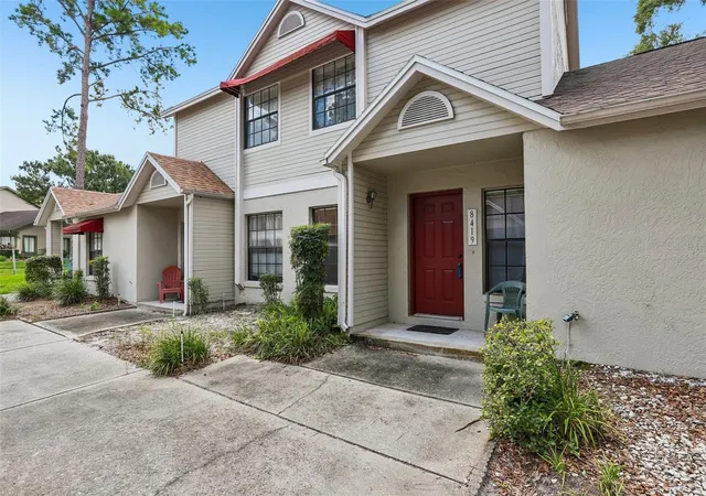 2nd image of 8419 Laurelon Pl, Temple Terrace, FL 33637 | MLS# TB8482048