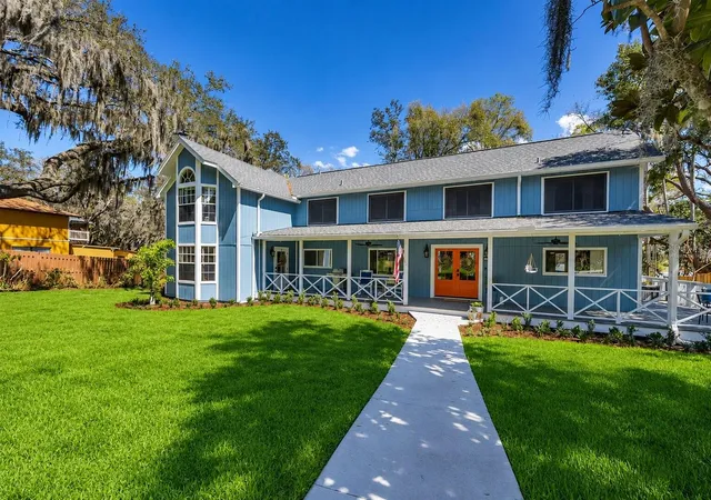 Photo 1 of Single family home for sale at 1217 Edgewood Ranch Rd, Orlando, FL 32835 | MLS# O6389292 | Listing updated on 2026-08-23