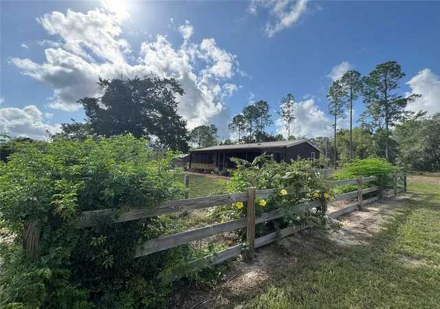3rd image of 6845 S Sunnyview Pt, Homosassa, FL 34446 | MLS# OM721100