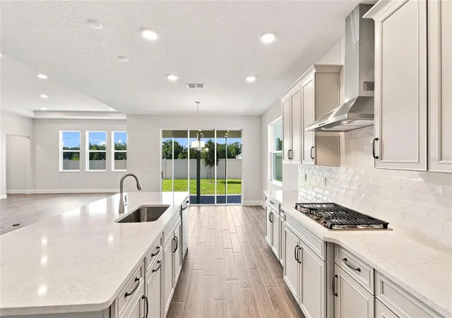 4th image of 3795 Wolves Creek Pl, Apopka, FL 32712 | MLS# O6393698
