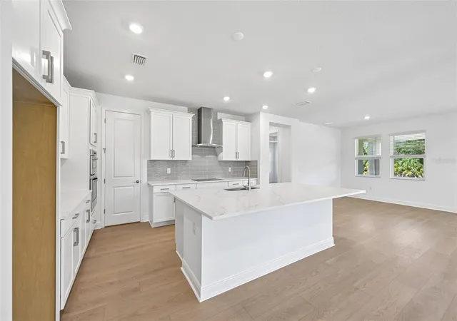 Photo 4 of Single family home for sale at 3693 142nd Terrace E, Parrish, FL 34219 | MLS# R4910952 | Listing updated on 2026-09-03