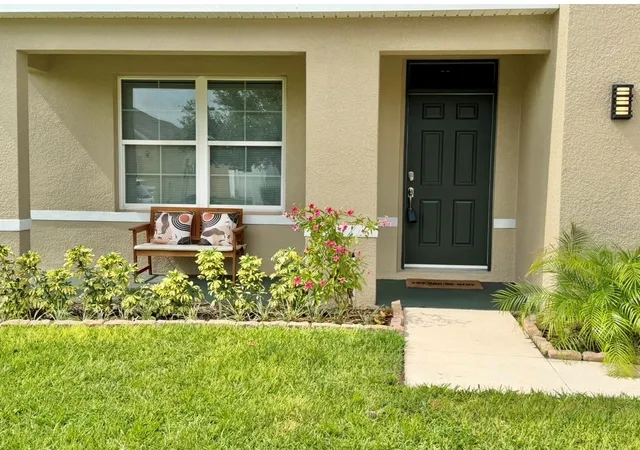 3rd image of 9714 Oak Ranch Crescent Ct, Thonotosassa, FL 33592 | MLS# TB8491978