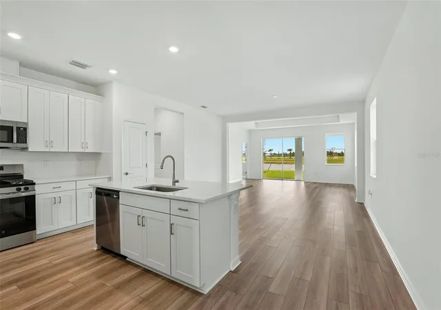 Photo 3 of Sale Pending at 13814 Bertrand Ave, Palmetto, FL 34221 | MLS# R4910970 | Listing updated on 2026-10-08