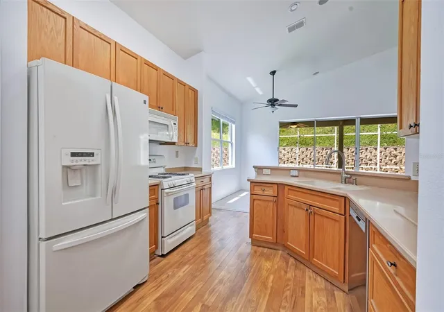 Photo 4 of Single family home for sale at 2197 Caledonian St, Clermont, FL 34711 | MLS# O6395250 | Listing updated on 2026-08-23