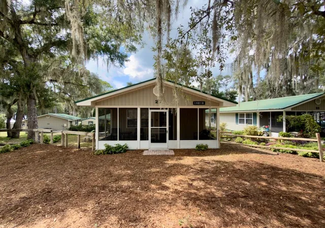 Photo 1 of Single family home for sale at 14010 Ne 250th Circle, Fort Mc Coy, FL 32134 | MLS# OM722030 | Listing updated on 2026-08-16