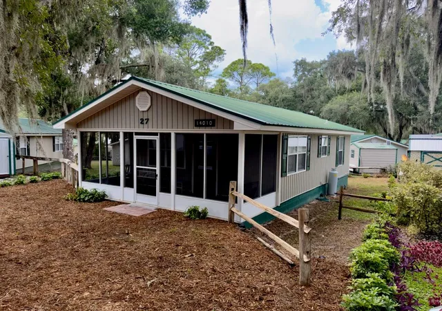 Photo 3 of Single family home for sale at 14010 Ne 250th Circle, Fort Mc Coy, FL 32134 | MLS# OM722030 | Listing updated on 2026-08-16