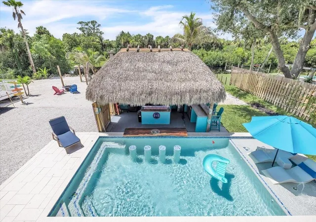 3rd image of 9470 Colony Dr, North Fort Myers, FL 33917 | MLS# A4689220