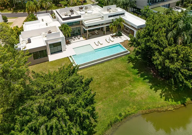Photo 2 of Single family home for sale at 11 Golf View Dr, Dorado, PR 00646 | MLS# PR9120472 | Listing updated on 2026-08-29