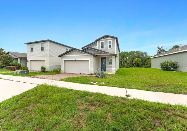 Photo 2 of Single family home for sale at 29991 Anahid Dr, Leesburg, FL 34748 | MLS# O6398037 | Listing updated on 2026-09-01