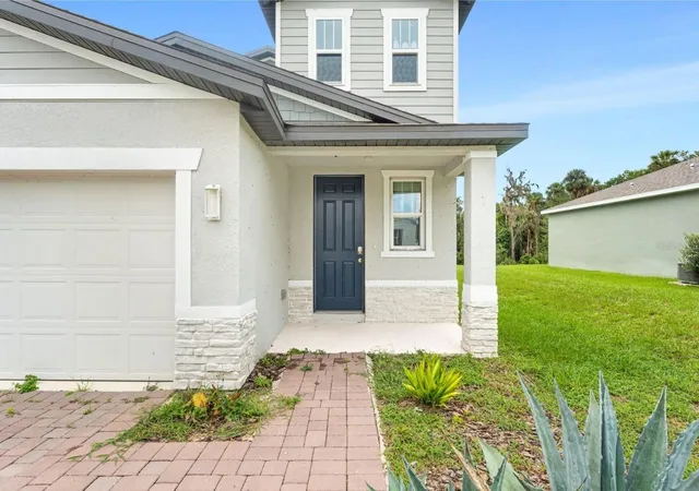 Photo 3 of Single family home for sale at 29991 Anahid Dr, Leesburg, FL 34748 | MLS# O6398037 | Listing updated on 2026-09-01