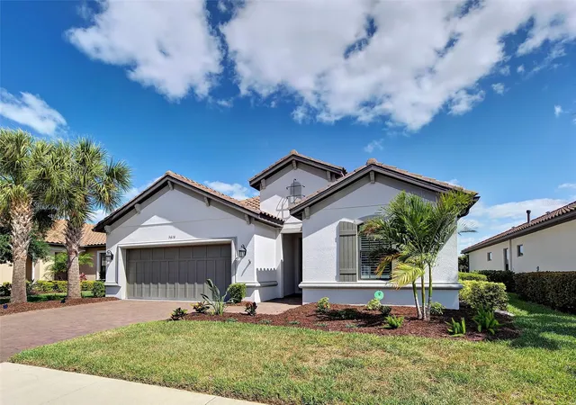 Photo 3 of Single family home for sale at 5616 Scarlotti St, Nokomis, FL 34275 | MLS# N6143917 | Listing updated on 2026-09-04