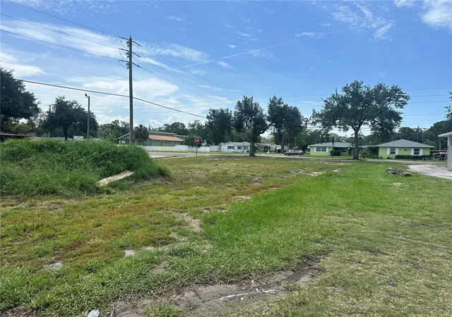 2nd image of 801 22nd Ave S, St Petersburg, FL 33704 | MLS# TB8498152