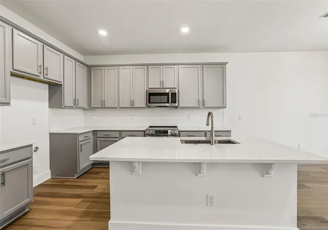 Photo 3 of Sale Pending at 31850 Clover Fin Ct, Wesley Chapel, FL 33545 | MLS# TB8499365 | Listing updated on 2026-09-05