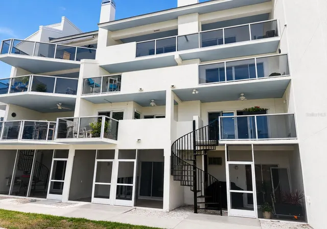 Listing Photo 3 - Condo for sale in building located at 1100 Pinellas Bayway S, St. Petersburg, FL 33715 - Unit #G2