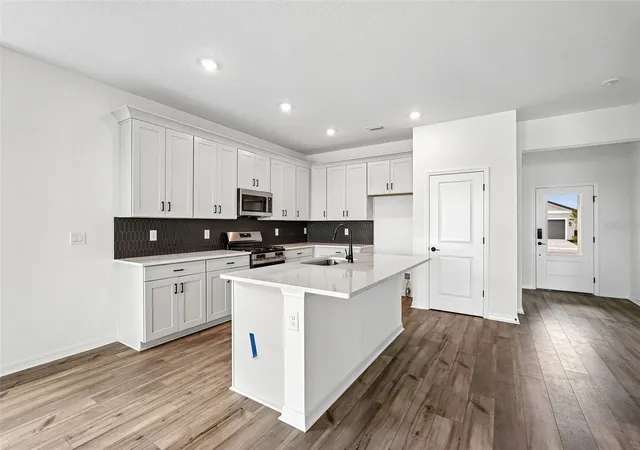 4th image of 8712 Canard Cvs, Palmetto, FL 34221 | MLS# R4911090