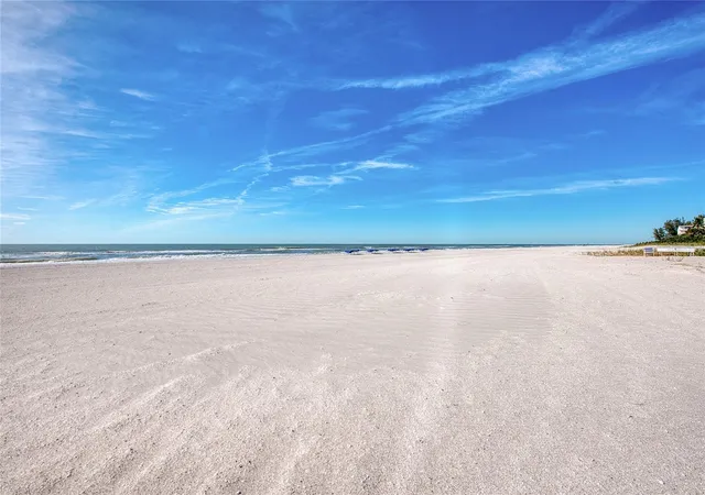 2nd image of 10365 Paradise Blvd, TREASURE ISLAND, FL 33706
