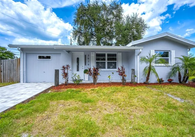2nd image of 3579 Pocahontas Dr, Largo, FL 33774 | MLS# TB8501651