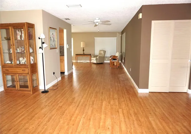 Photo 4 of Sale Pending at 4031 93rd Terrace N #5, Pinellas Park, FL 33782 | MLS# TB8501865 | Listing updated on 2026-08-21