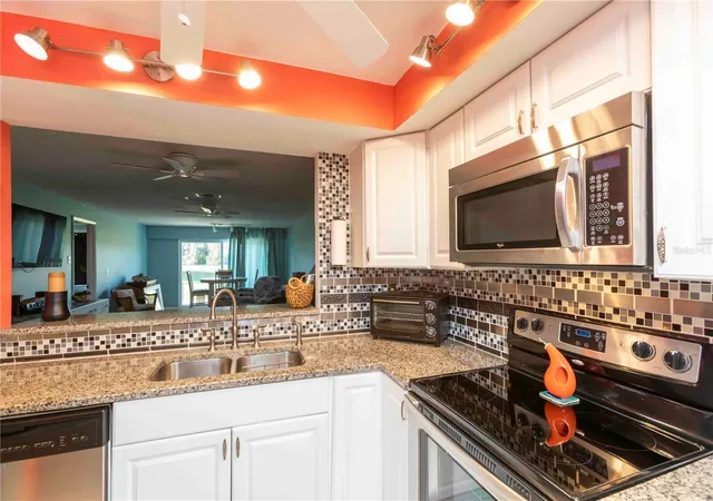 Listing Photo 3 - Condo for sale in building located at 9639 Greenskeeper Dr, NEW PORT RICHEY, FL 34655 - Unit #9639