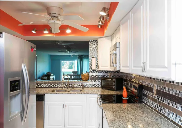 Listing Photo 5 - Condo for sale in building located at 9639 Greenskeeper Dr, NEW PORT RICHEY, FL 34655 - Unit #9639