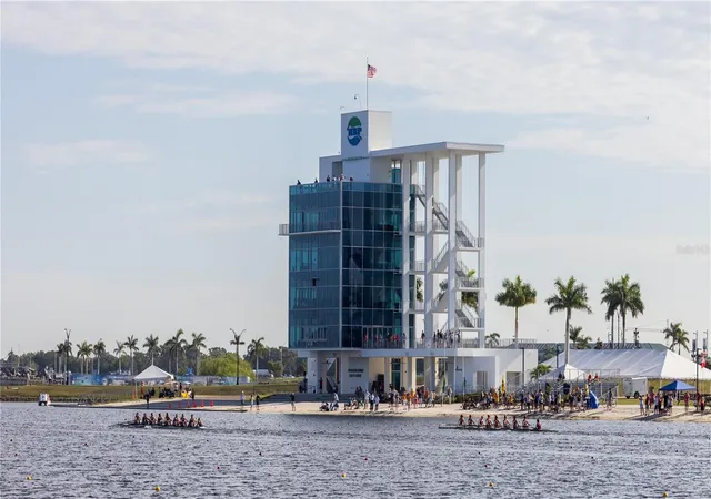 2nd image of 4033 Crockers Lake Blvd, SARASOTA, FL 34238