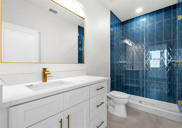 Photo 3 of Sale Pending at 2912 N 21st Street, Tampa, FL 33605 | MLS# A4691837 | Listing updated on 2026-09-01