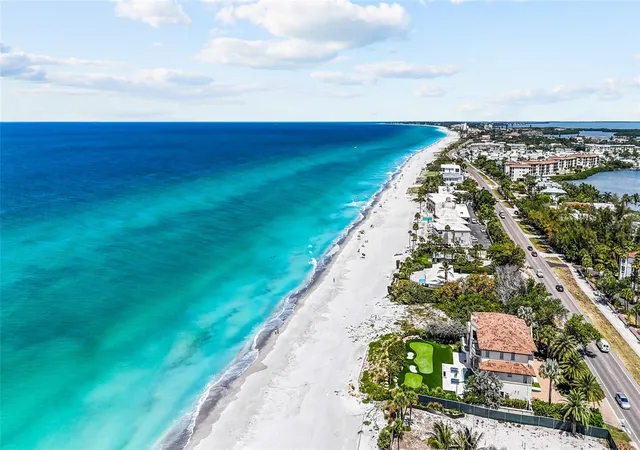 2nd image of 3330 Gulf Of Mexico Dr, Longboat Key, FL 34228