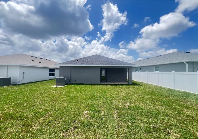 Photo 3 of Single family home for sale at 9443 Highland Hills Dr St, Hudson, FL 34667 | MLS# TB8505277 | Listing updated on 2026-10-03