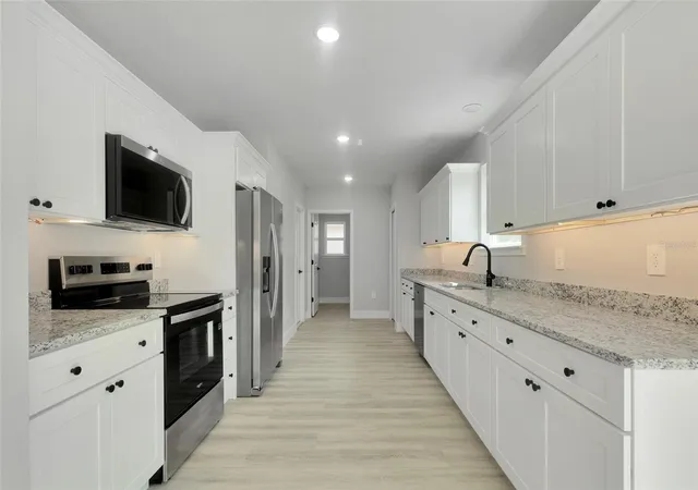 4th image of 6938 Se 122Nd Ln, Belleview, FL 34420 | MLS# OM724214